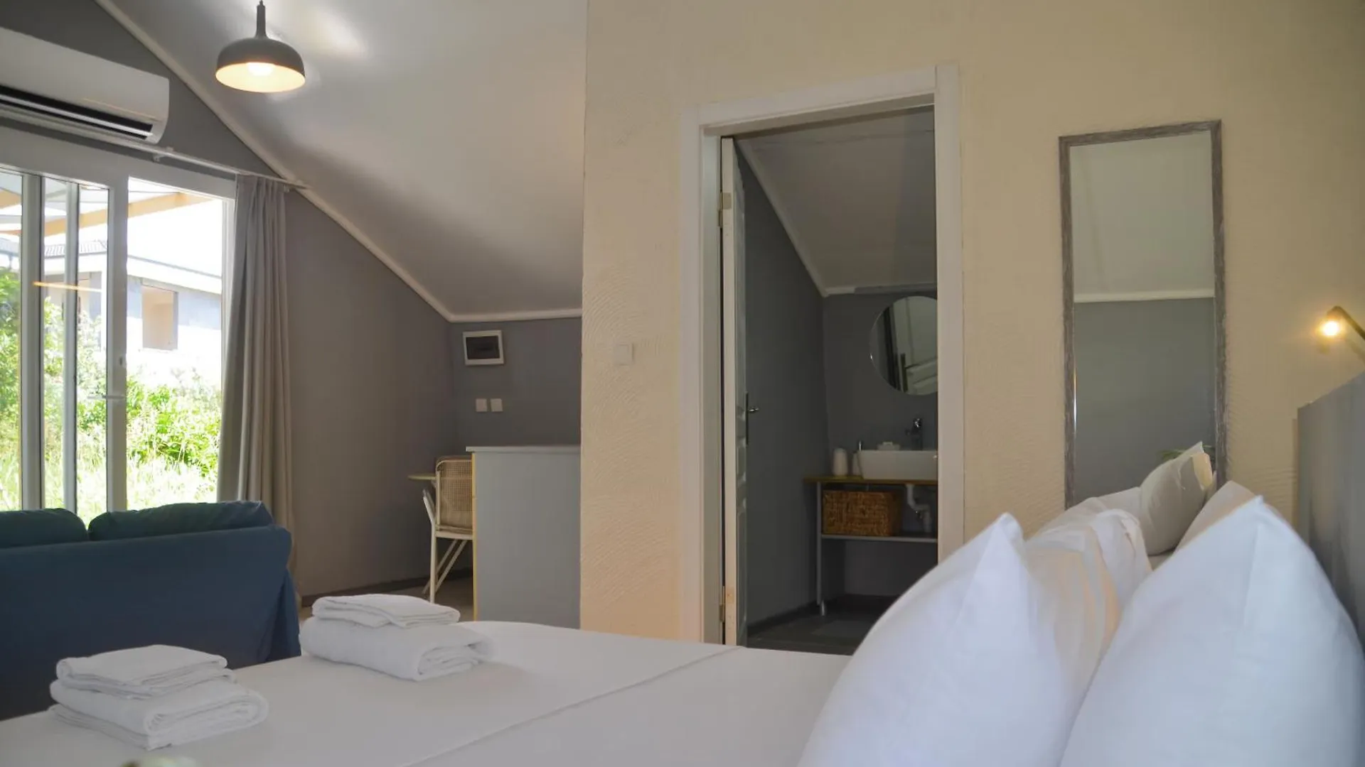 Hotel Quonset Glamping Seferihisar